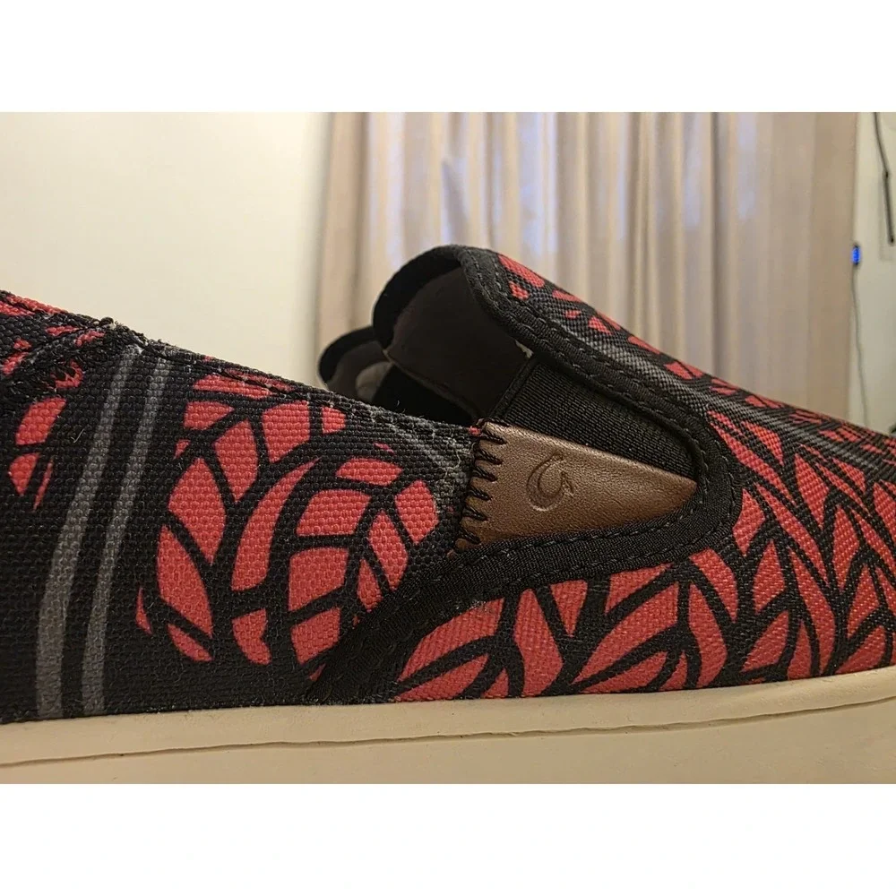Olukai Kahu PowWow Slip On Shoes Mens 11.5 Red Black Leaf Canvas Loafers 10372